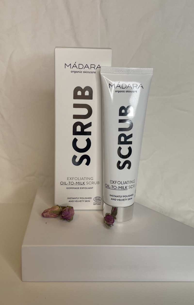 Madara Scrub: Exfolierende Olie-til-Mælk Scrub Tilbud